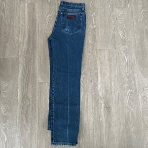 Wrangler Men's Relaxed Jeans in Dark Blue